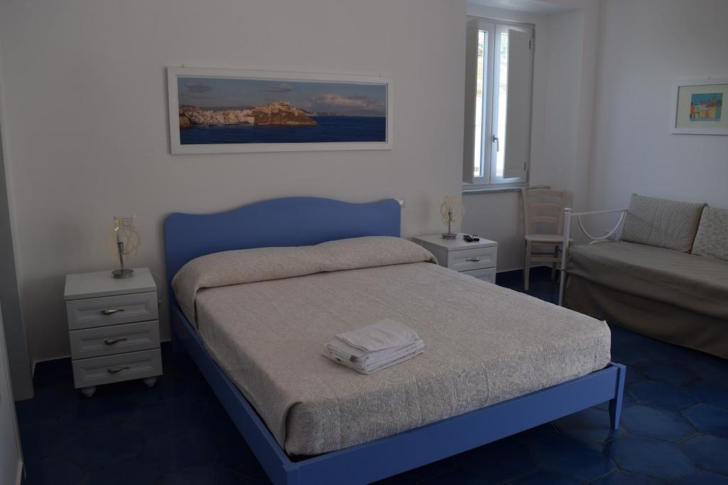 La Casa Di Cirro Apartment Прочида Екстериор снимка